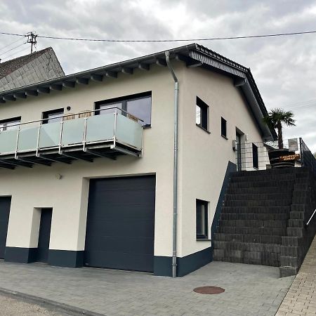 Ferienwohnung " Wein Unter Palmen " Neumagen-Dhron Dış mekan fotoğraf