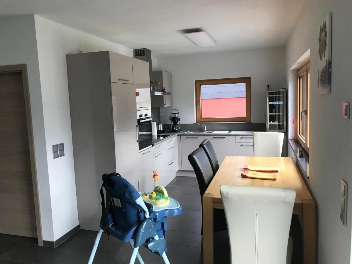 Ferienwohnung " Wein Unter Palmen " Neumagen-Dhron Dış mekan fotoğraf